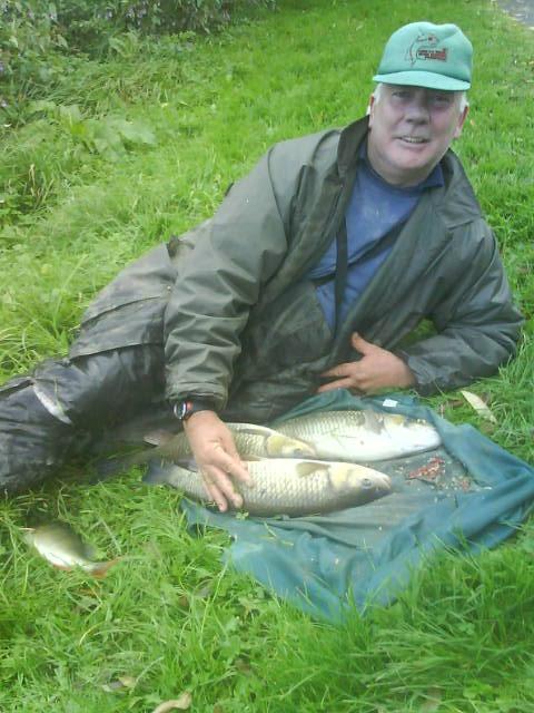 http://www.angling-news.co.uk/belmont_files/threechub.JPG